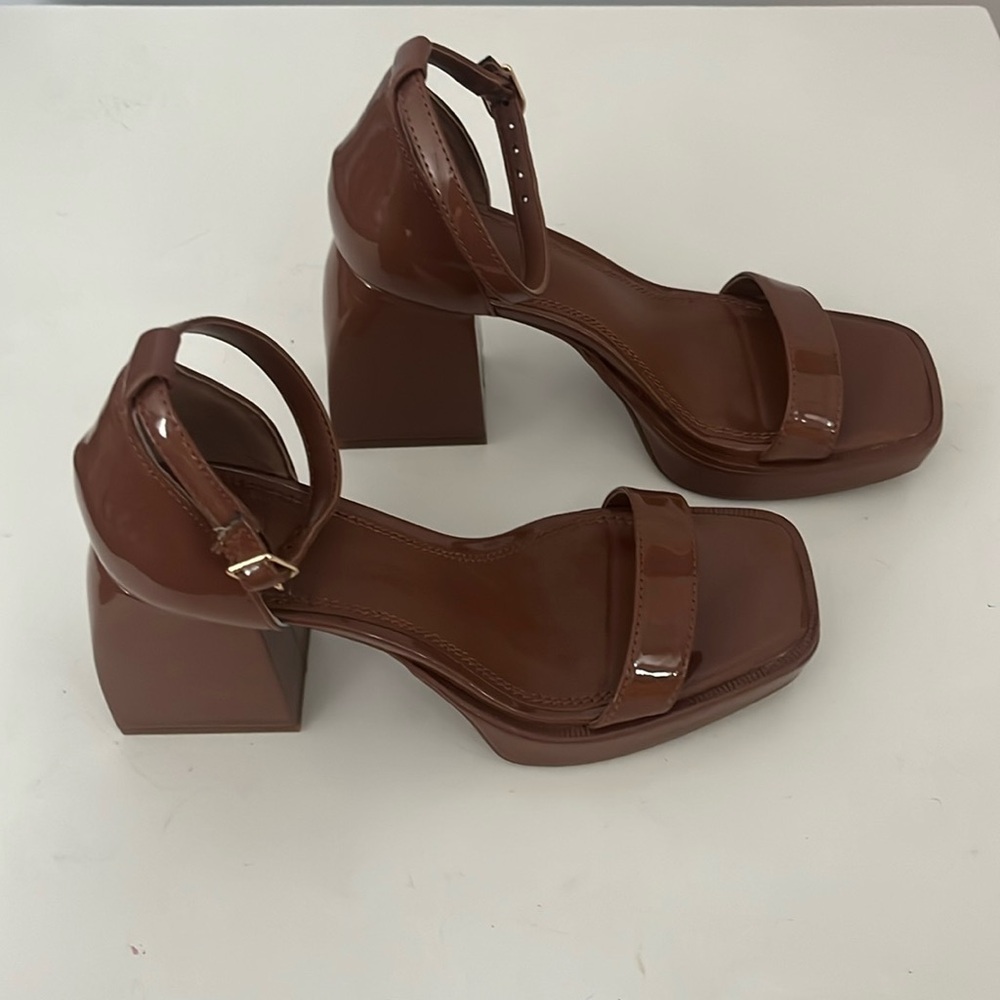 G B Women’s Brown Square Toe Say-so Patent Ankle Trap Platform Sandals Shoes
